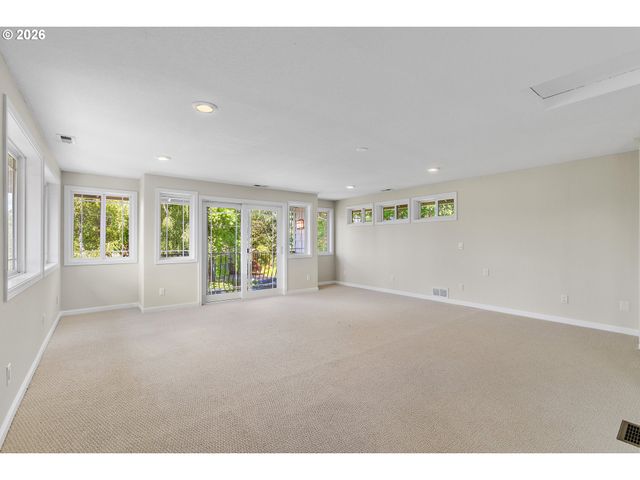 12436 Sw 58TH Ave, Portland, OR 97219