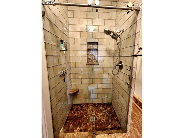 12436 Sw 58TH Ave, Portland, OR 97219