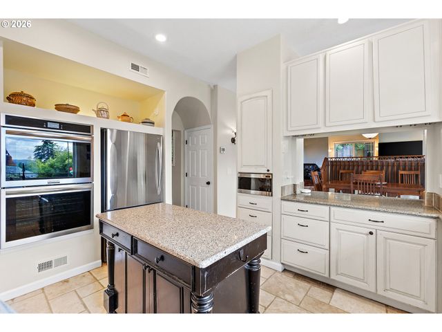 12436 Sw 58TH Ave, Portland, OR 97219