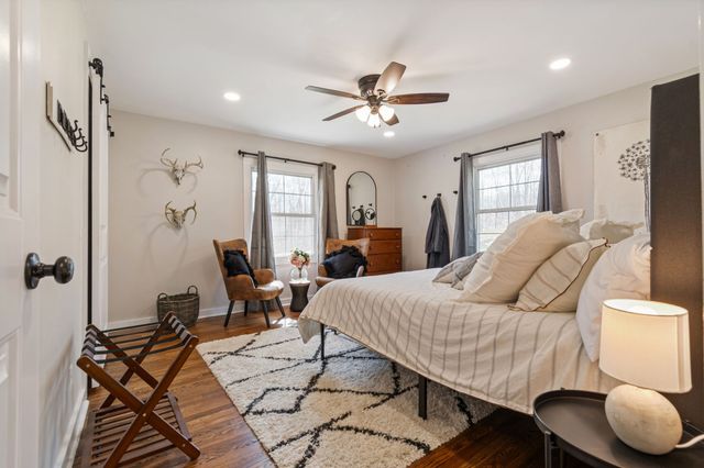 3301 Natural Bridge Rd, Waynesboro, TN 38485