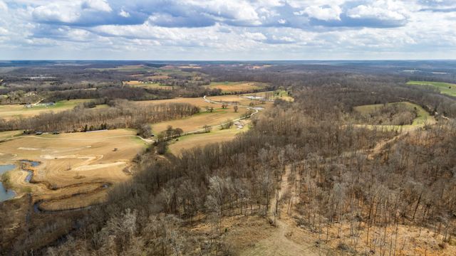 3301 Natural Bridge Rd, Waynesboro, TN 38485