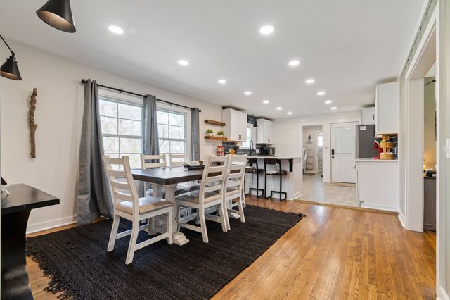 3301 Natural Bridge Rd, Waynesboro, TN 38485