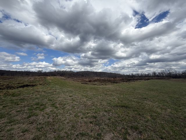 3301 Natural Bridge Rd, Waynesboro, TN 38485