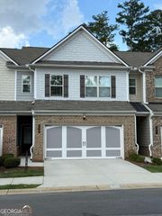 379 Cherryhill Lane, Woodstock, GA 30188