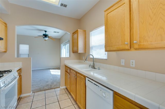 1401 SYCAMORE SPRING Court, Las Vegas, NV 89128