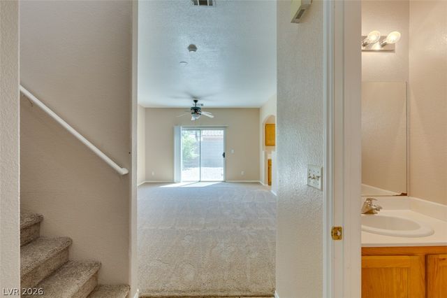 1401 SYCAMORE SPRING Court, Las Vegas, NV 89128