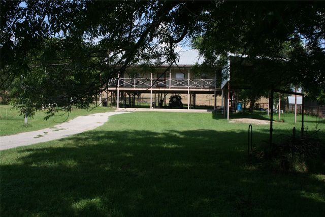 430 Rio Road, Millsap, TX 76066
