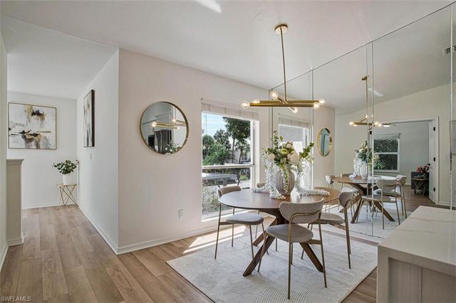821 Gulf Pavilion DR 206, Naples, FL 34108