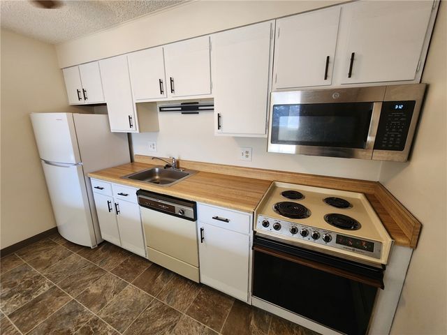 910 Westage At The, Irondequoit, NY 14617