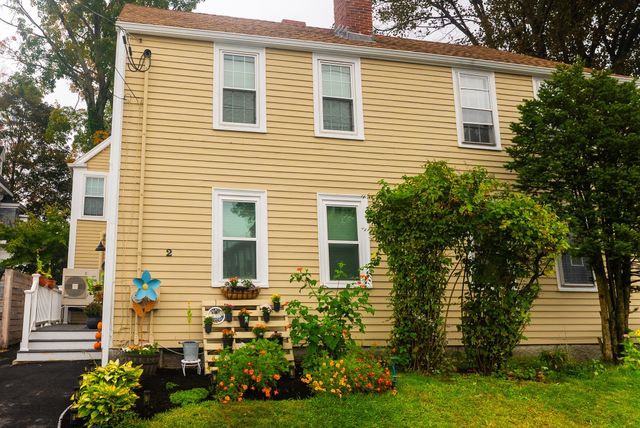 2 Washington St 2, Amesbury, MA 01913