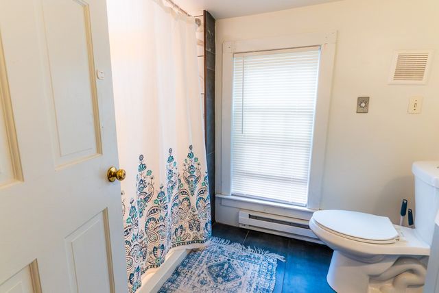 2 Washington St 2, Amesbury, MA 01913