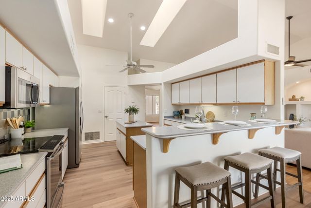 10233 N DEMARET Drive, Fountain Hills, AZ 85268