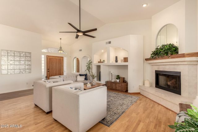 10233 N DEMARET Drive, Fountain Hills, AZ 85268