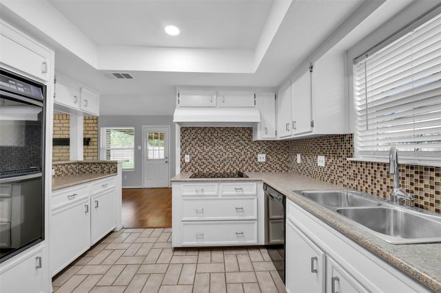 11110 Sagecountry Drive, Houston, TX 77089