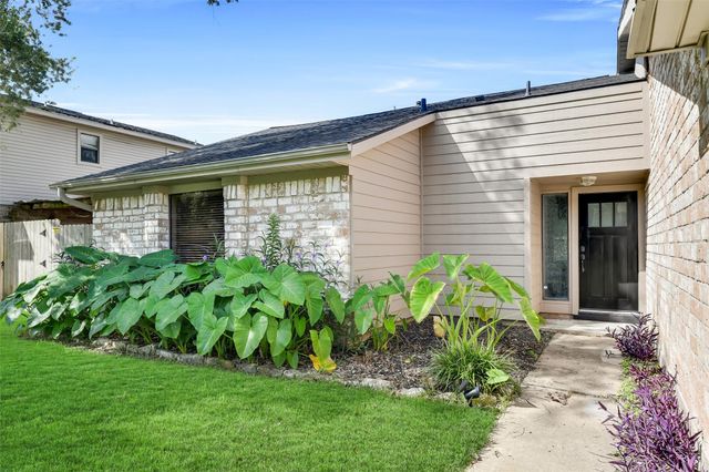 11110 Sagecountry Drive, Houston, TX 77089
