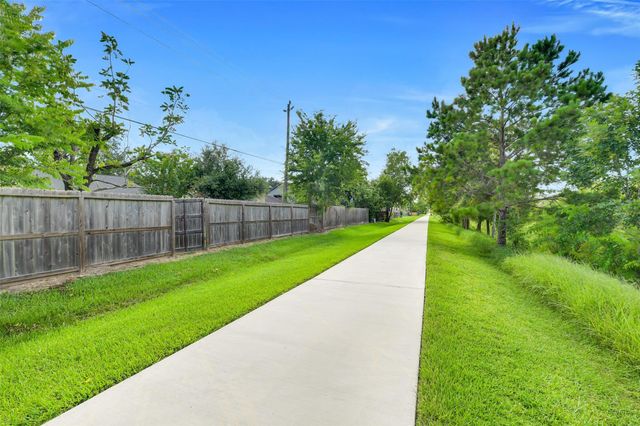 11110 Sagecountry Drive, Houston, TX 77089