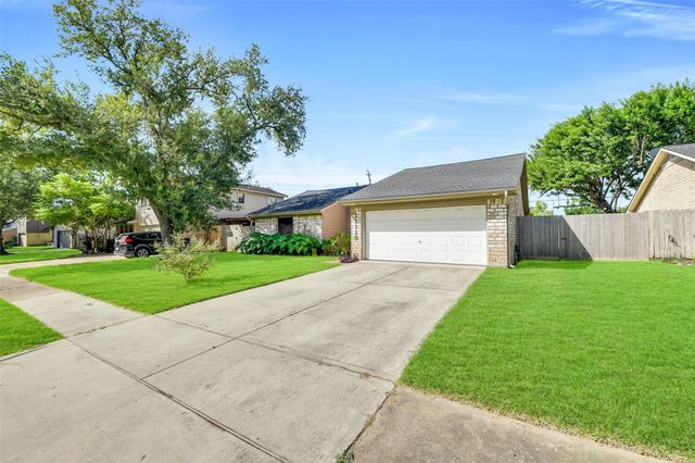 11110 Sagecountry Drive, Houston, TX 77089