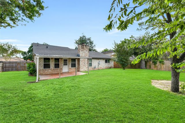11110 Sagecountry Drive, Houston, TX 77089