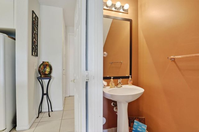 3426 NW 14th Court 3426, Fort Lauderdale, FL 33311