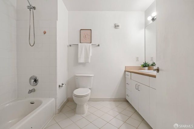 8400 Oceanview Terrace 208, San Francisco, CA 94132