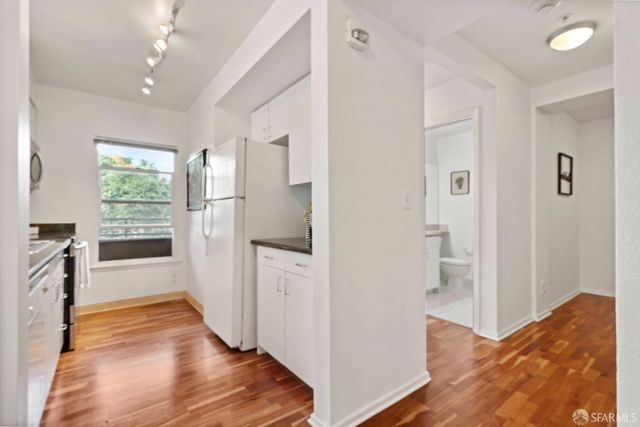 8400 Oceanview Terrace 208, San Francisco, CA 94132