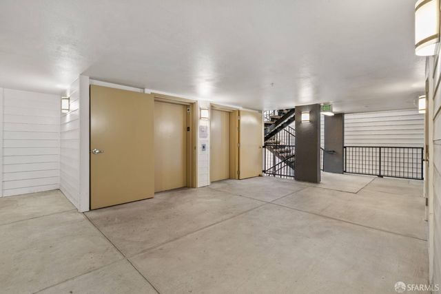 8400 Oceanview Terrace 208, San Francisco, CA 94132