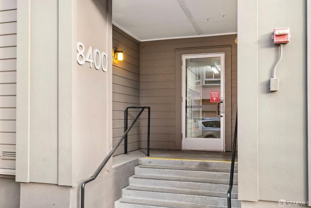 8400 Oceanview Terrace 208, San Francisco, CA 94132