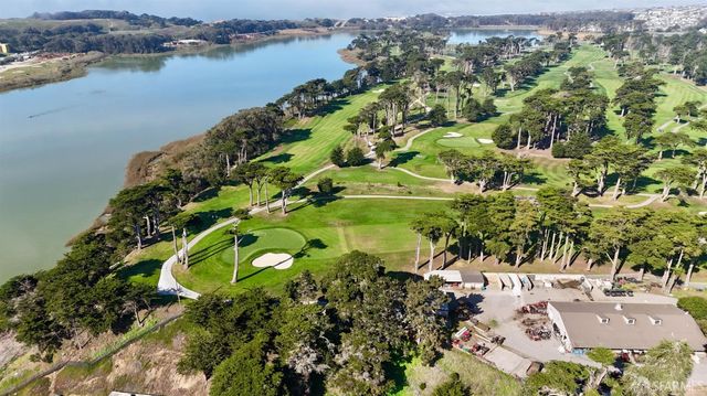 8400 Oceanview Terrace 208, San Francisco, CA 94132