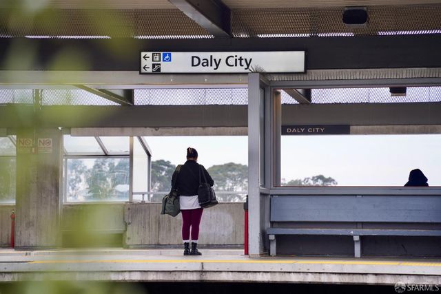 8400 Oceanview Terrace 208, San Francisco, CA 94132