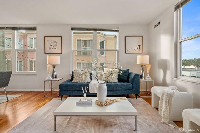 8400 Oceanview Terrace 208, San Francisco, CA 94132