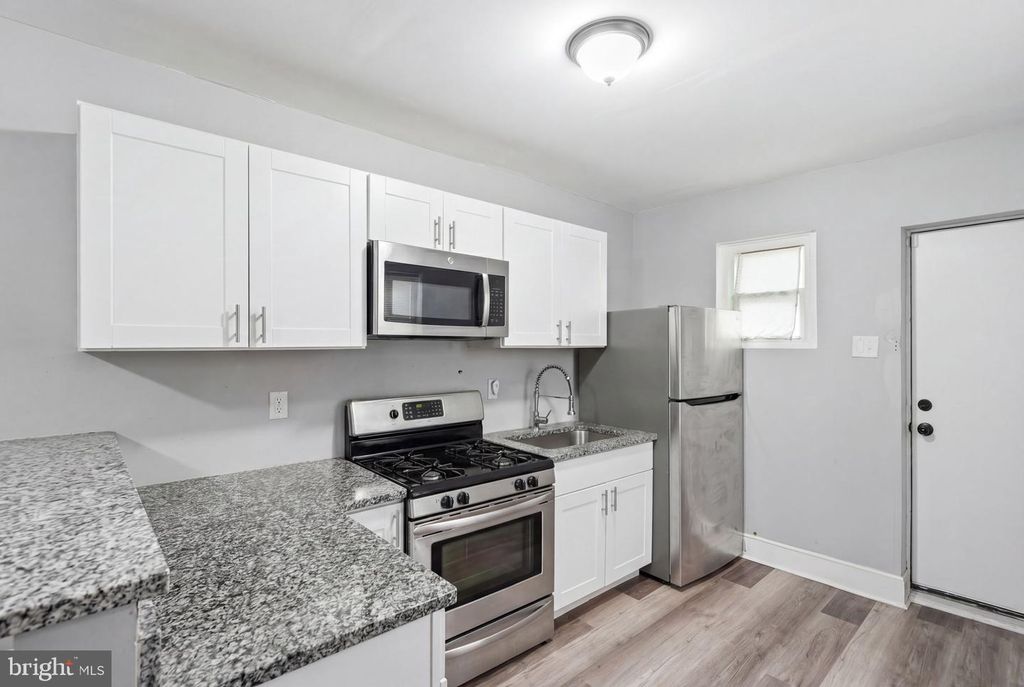 Image 10 of property listing at 2227 LAMOTTE ST, Wilmington, DE 19802