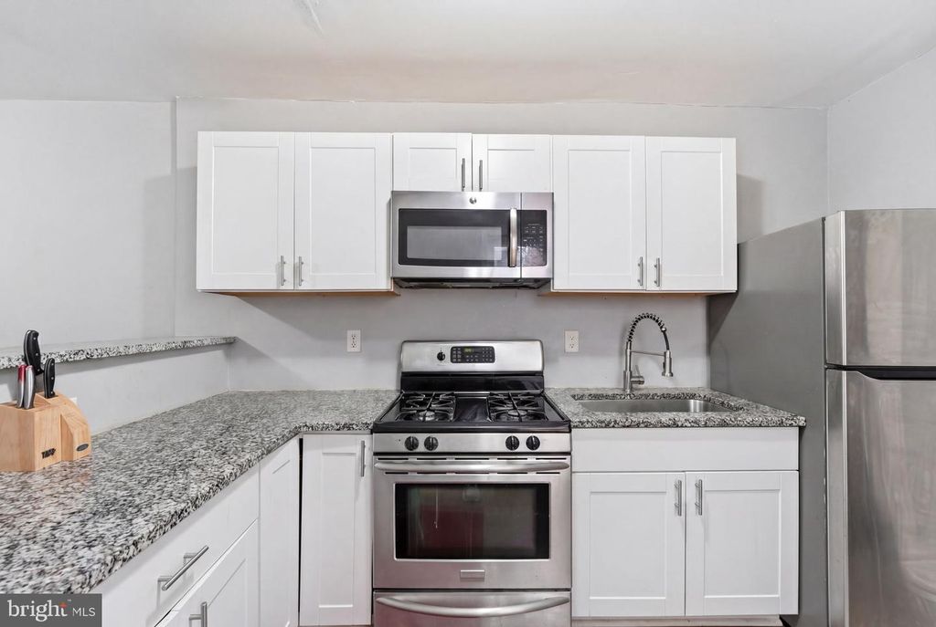 Image 12 of property listing at 2227 LAMOTTE ST, Wilmington, DE 19802
