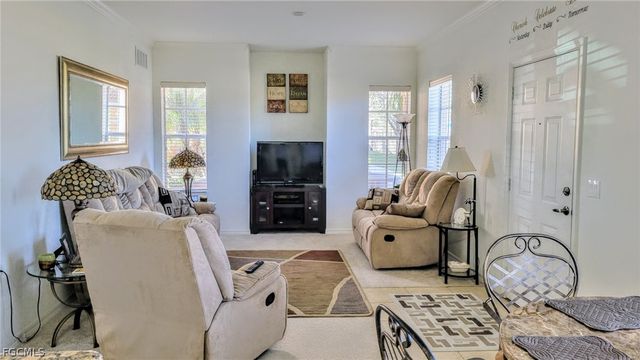 1800 Concordia Lake CIR 2303, Cape Coral, FL 33909