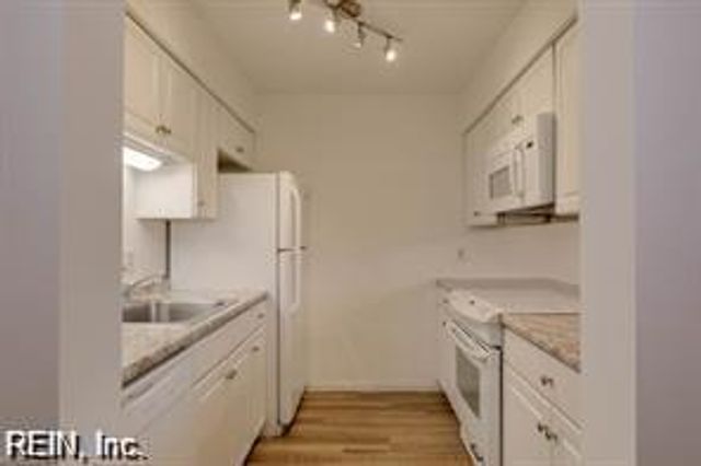 1166 Indian RD, Virginia Beach, VA 23451