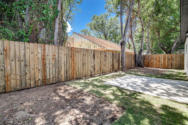 2515 Birdell Court, Fort Worth, TX 76105
