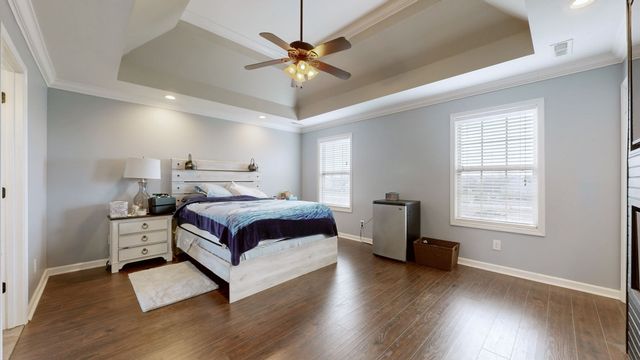 1020 Thrasher Dr, Clarksville, TN 37040