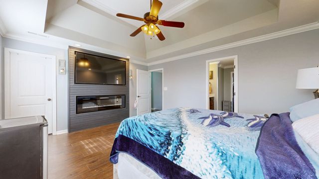 1020 Thrasher Dr, Clarksville, TN 37040