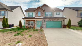 1020 Thrasher Dr, Clarksville, TN 37040