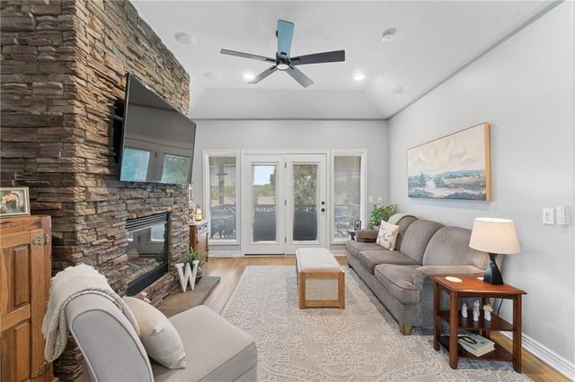 19556 W 105th Terrace, Olathe, KS 66061