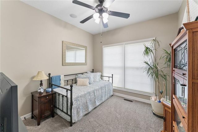 19556 W 105th Terrace, Olathe, KS 66061