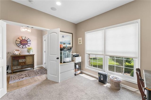 19556 W 105th Terrace, Olathe, KS 66061