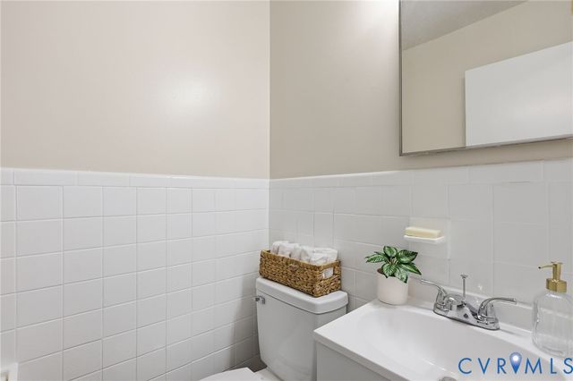 118 N Linden Ave, Highland Springs, VA 23075