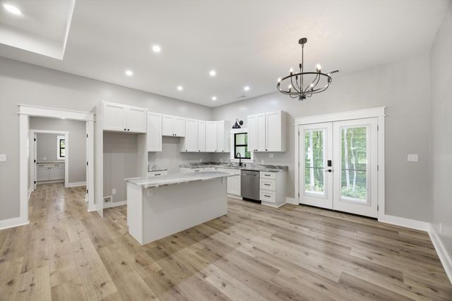 252 Woodland Way, Signal Mountain, TN 37377