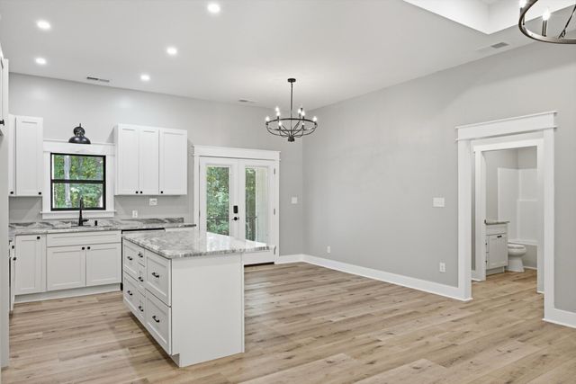252 Woodland Way, Signal Mountain, TN 37377