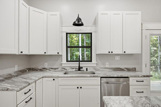 252 Woodland Way, Signal Mountain, TN 37377