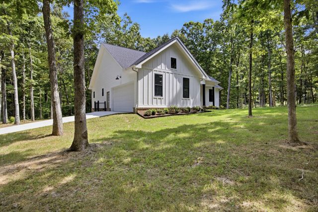 252 Woodland Way, Signal Mountain, TN 37377