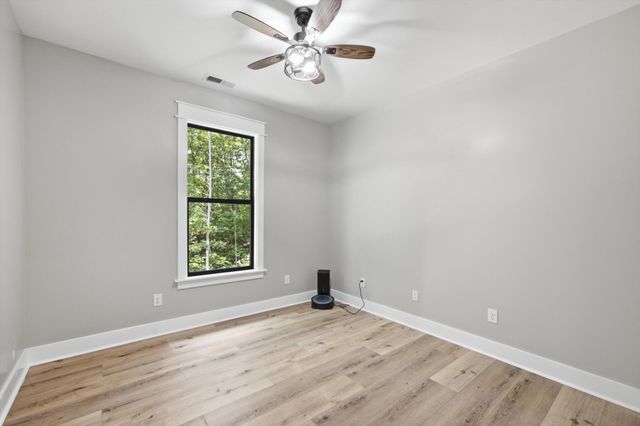 252 Woodland Way, Signal Mountain, TN 37377