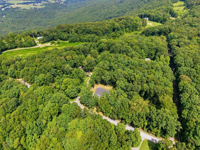 252 Woodland Way, Signal Mountain, TN 37377