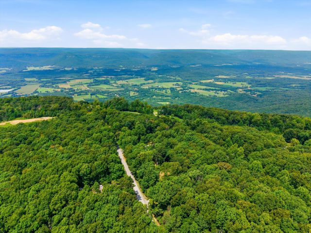 252 Woodland Way, Signal Mountain, TN 37377