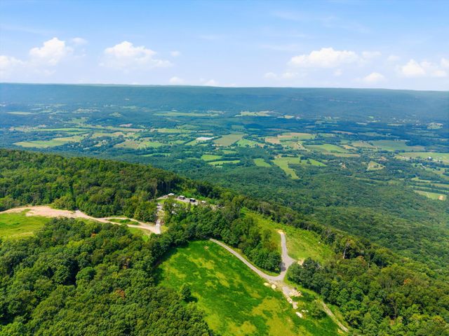 252 Woodland Way, Signal Mountain, TN 37377